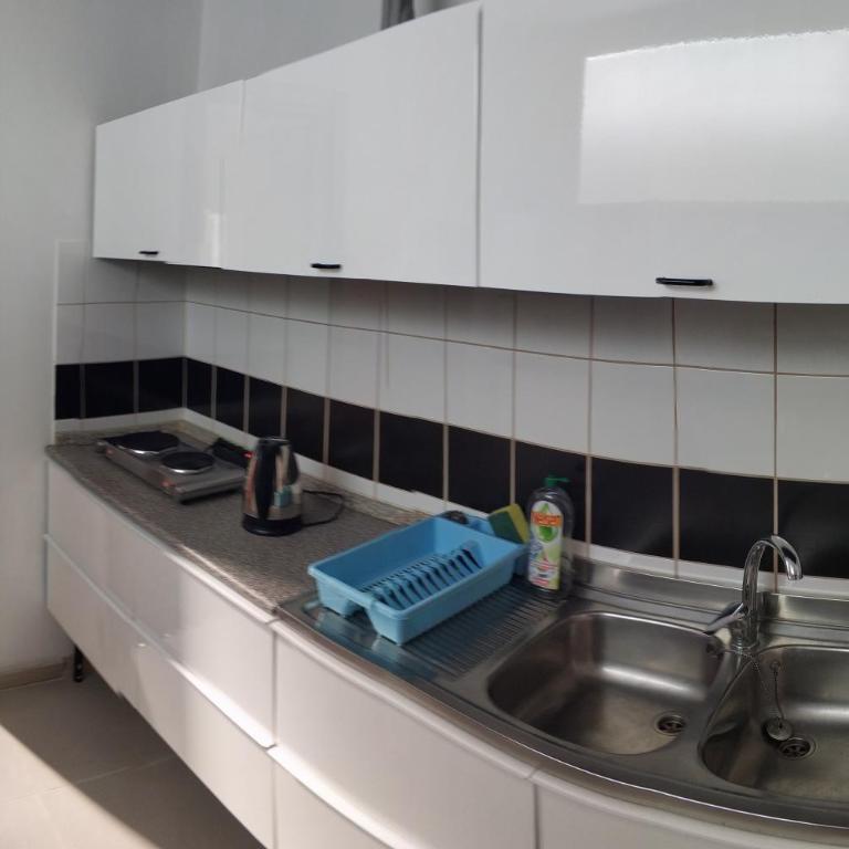 Very central flats by shops restaurants - Appartamento Monolocale con Balcone - 15