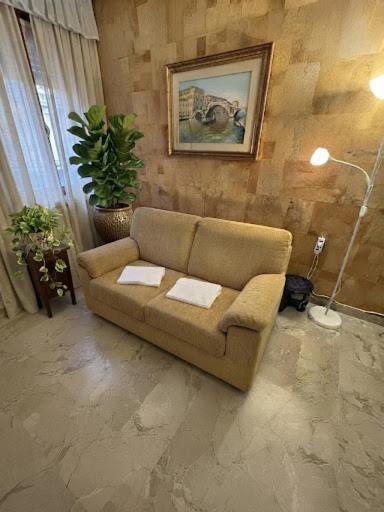 Luxury Royal apartment Only for you - Appartamento Deluxe con 2 Camere da Letto e Vista Giardino - 13