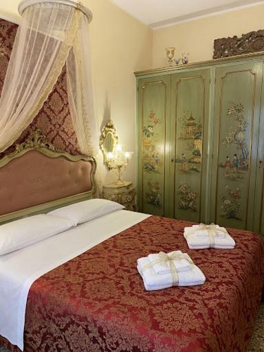 Luxury Royal apartment Only for you - Appartamento Deluxe con 2 Camere da Letto e Vista Giardino - 14