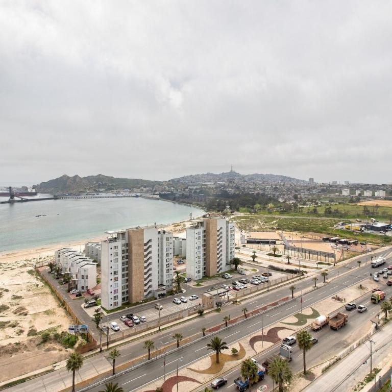 Oceana Suites Esmeralda - Two-Bedroom Apartment with Sea View - 11