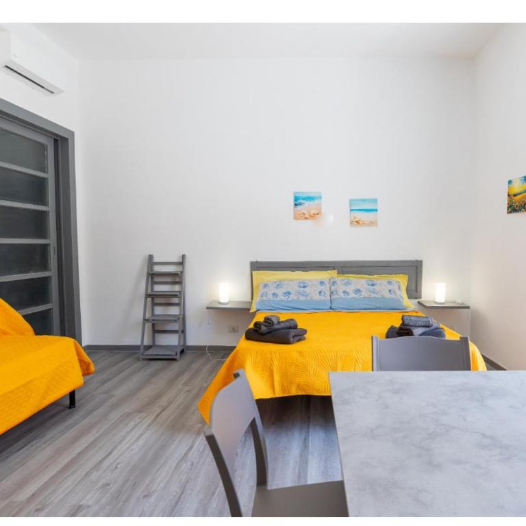 casaisabella 2 viaMaurolico 12 - Dreibettzimmer mit eigenem Bad - 3
