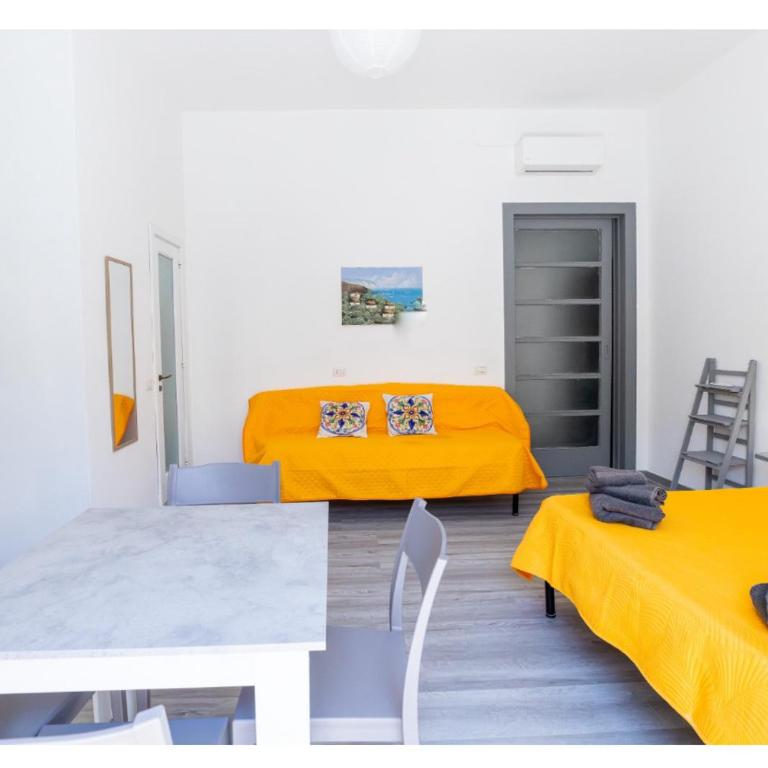 casaisabella 2 viaMaurolico 12 - Dreibettzimmer mit eigenem Bad - 4