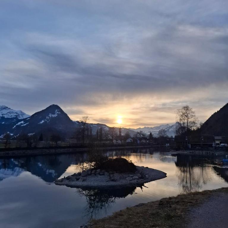 Aare and mountains near Interlaken - Maison 1 Chambre - 24
