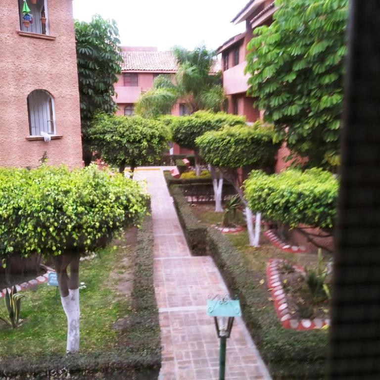 Lindo depa 3 recámaras, tres baños, estacionamiento y vigilancia - Apartamento de 3 dormitorios - 4