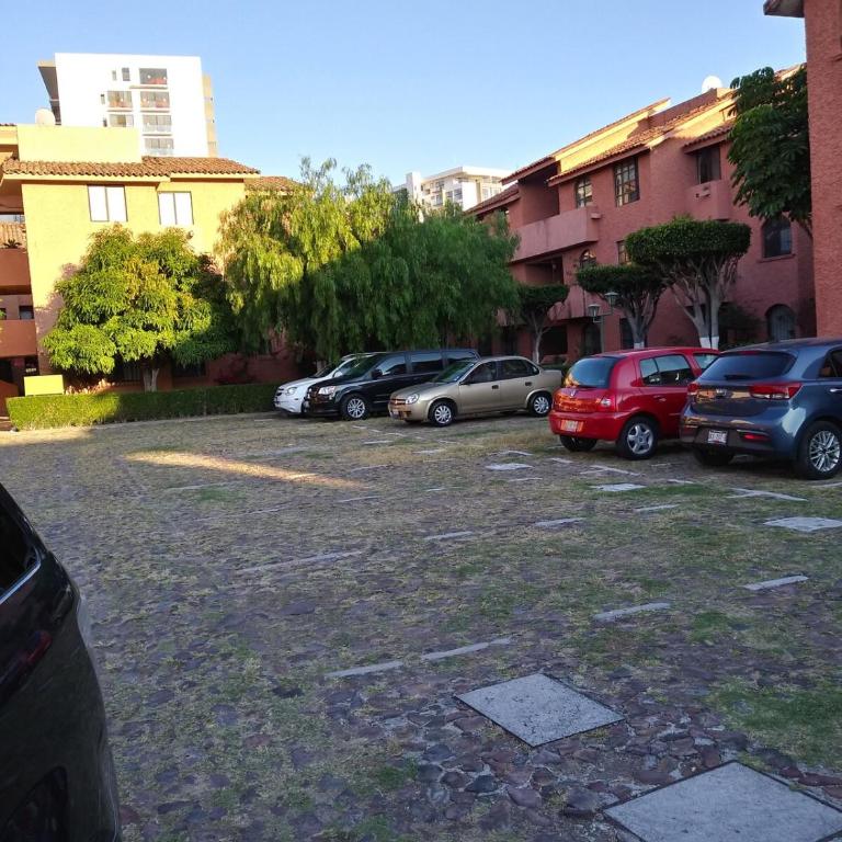 Lindo depa 3 recámaras, tres baños, estacionamiento y vigilancia - Apartamento de 3 dormitorios - 23