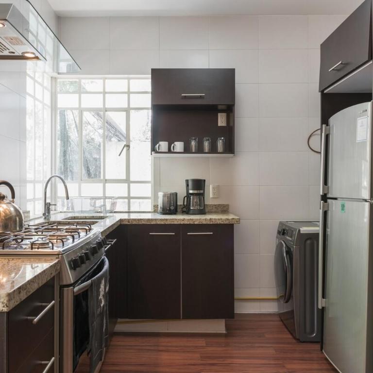 Condesa Residence Amsterdam E Cozy Living Space in the Heart of the City on Amsterdam Avenue - Apartamento - 4