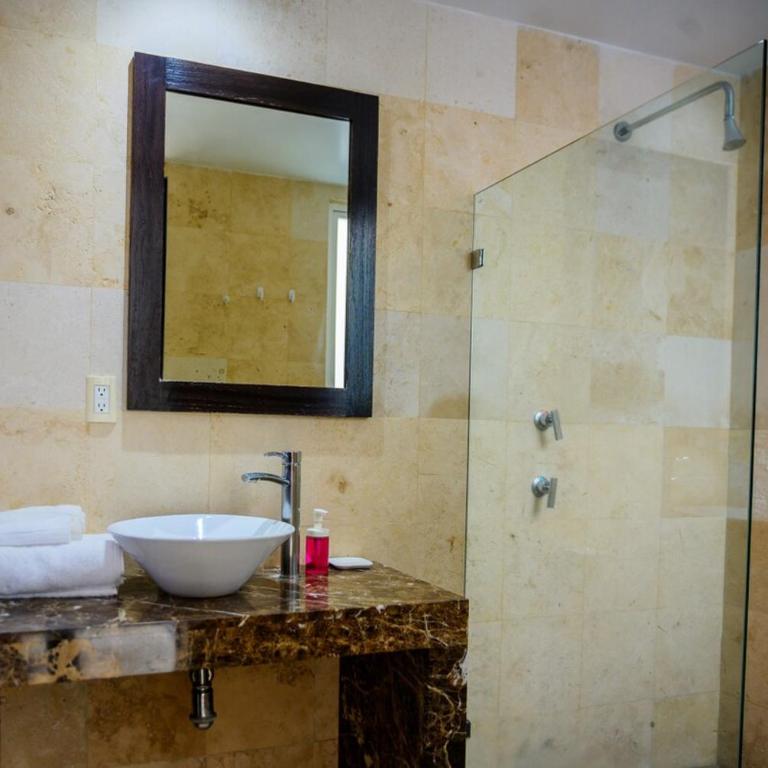 Condesa Residence Amsterdam 104 Lovely 1Bed 1 Bath on Amsterdam Av - Apartment - 52
