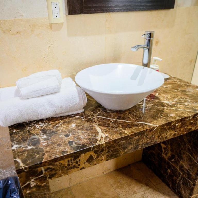 Condesa Residence Amsterdam 104 Lovely 1Bed 1 Bath on Amsterdam Av - Apartment - 54
