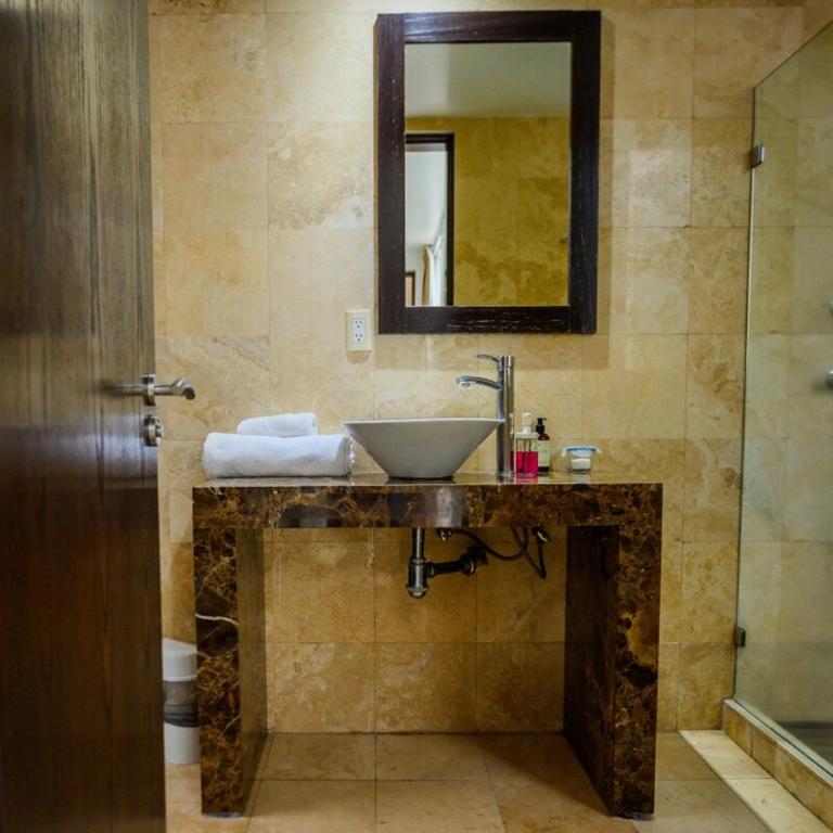Condesa Residence Amsterdam 102 Stylish 1 bed1 Bath on Amsterdam Av - Apartment - 36