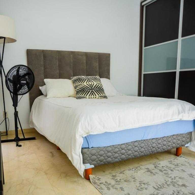 Condesa Residence Amsterdam 101 Serene 1 Bed1Bath on Amsterdam Av - Apartamento - 26