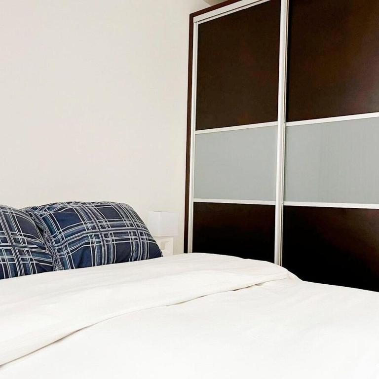 Condesa Residence Amsterdam B Inviting 2BR, 1BA Apartment with Modern Touches on Amsterdam Avenue - Apartamento - 4