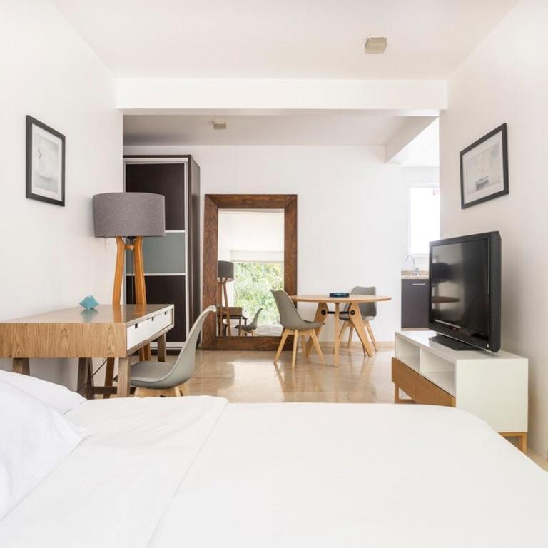 Condesa Residence Amsterdam G Elegant 1BR, 1BA Apartment Nestled on Amsterdam Avenue - Apartamento - 2