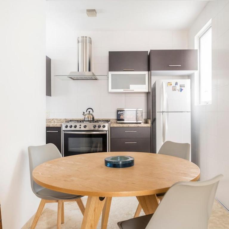 Condesa Residence Amsterdam G Elegant 1BR, 1BA Apartment Nestled on Amsterdam Avenue - Apartamento - 3