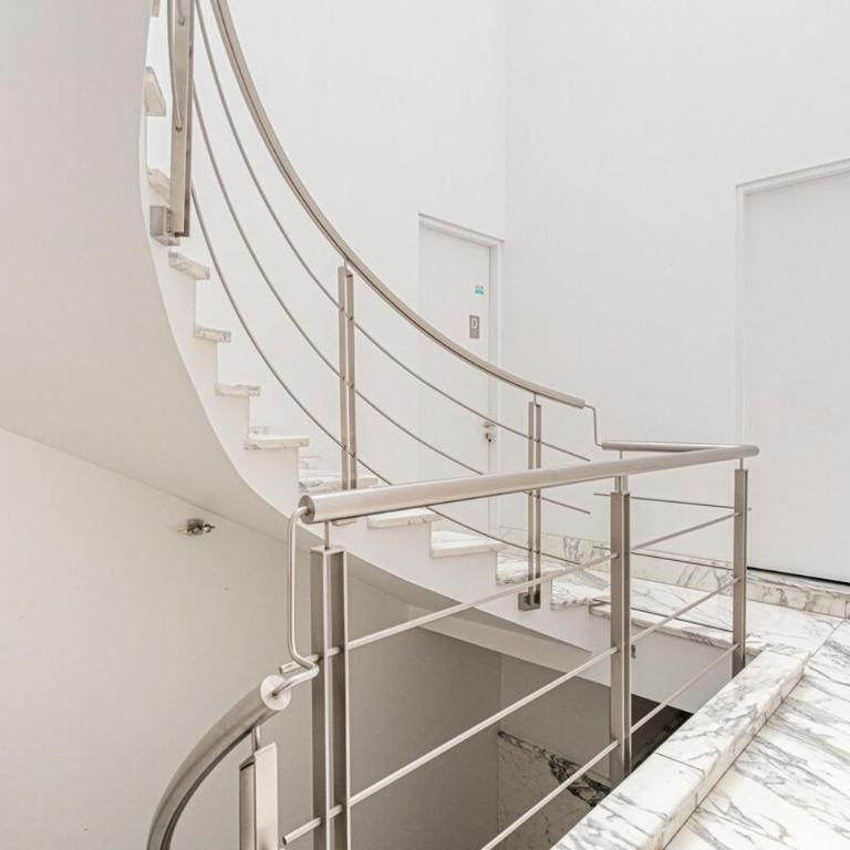 Condesa Residence Amsterdam G Elegant 1BR, 1BA Apartment Nestled on Amsterdam Avenue - Apartamento - 7