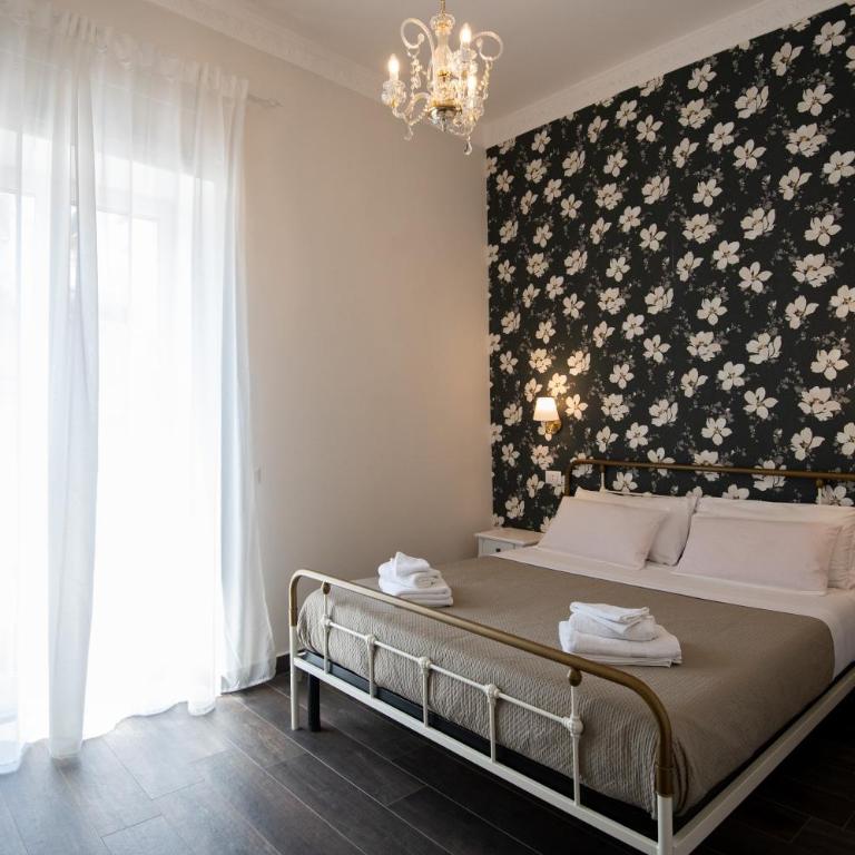 Maison Materdei Rooms - Double Room with Balcony - 3