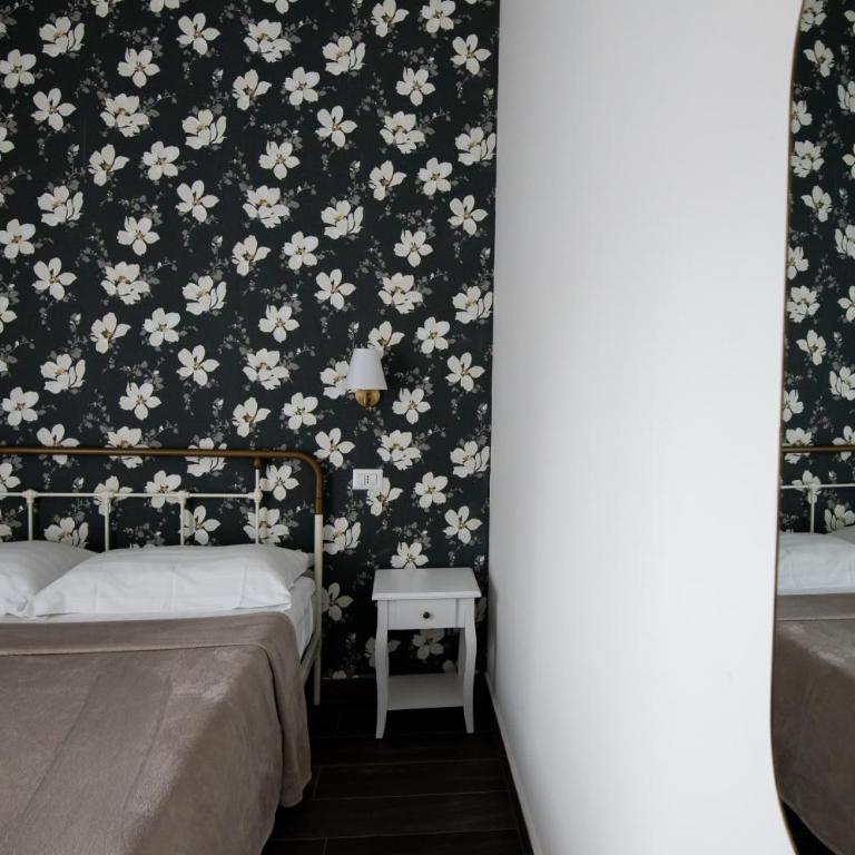 Maison Materdei Rooms - Double Room with Balcony - 7