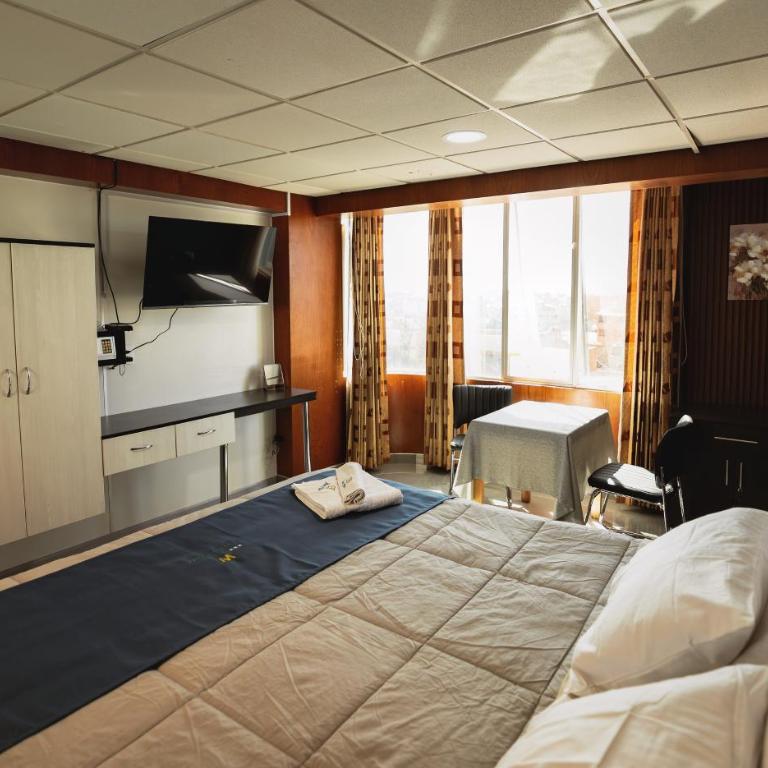 Hotel París - Double Room with Private Bathroom - 5