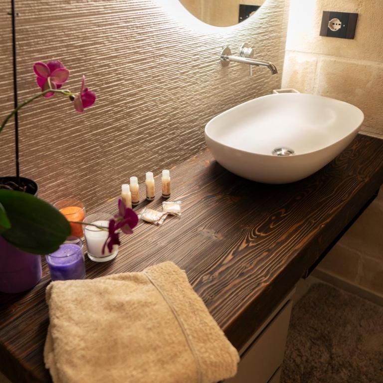 Mythos Suites Matera - Appartamento con 1 Camera da Letto e Vasca Idromassaggio - 11