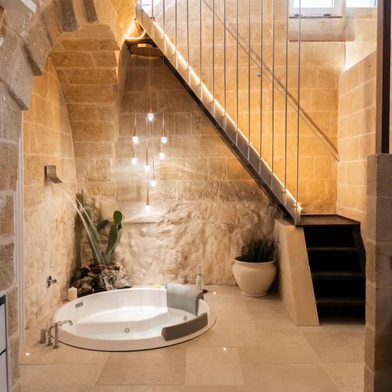 Mythos Suites Matera - Appartamento con 1 Camera da Letto e Vasca Idromassaggio - 1