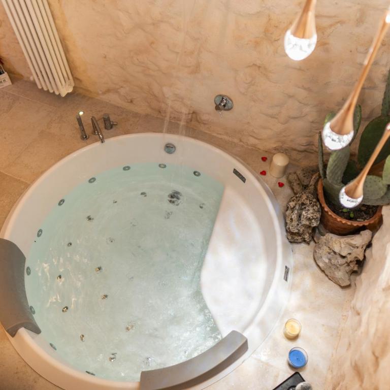 Mythos Suites Matera - Appartamento con 1 Camera da Letto e Vasca Idromassaggio - 7