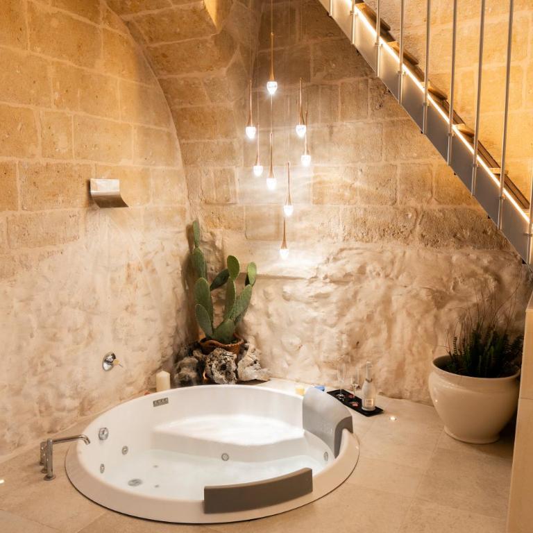 Mythos Suites Matera - Appartamento con 1 Camera da Letto e Vasca Idromassaggio - 6