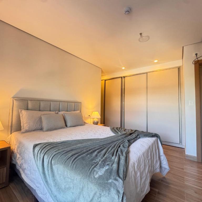 Area Paseo La Galería - 3 Bedroom Apartment - 195 m2 - Three-Bedroom Apartment - 31