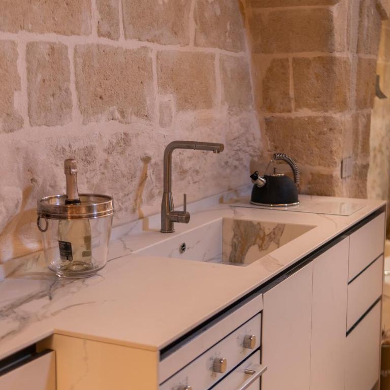 Mythos Suites Matera - Appartamento con 1 Camera da Letto e Vasca Idromassaggio - 12
