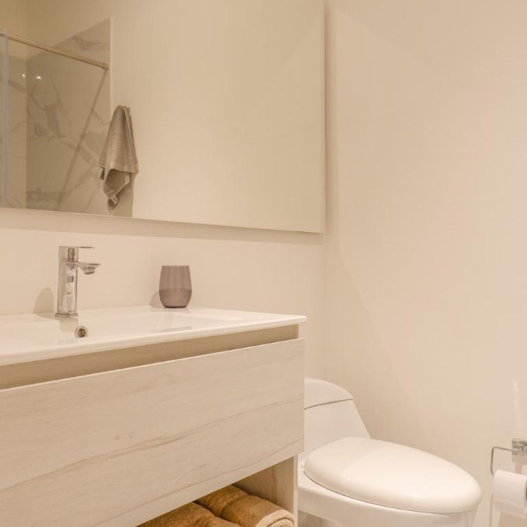 Modern loft 100 steps from Bello Horizonte Beach - One-Bedroom Apartment with Balcony and Sea View - 25