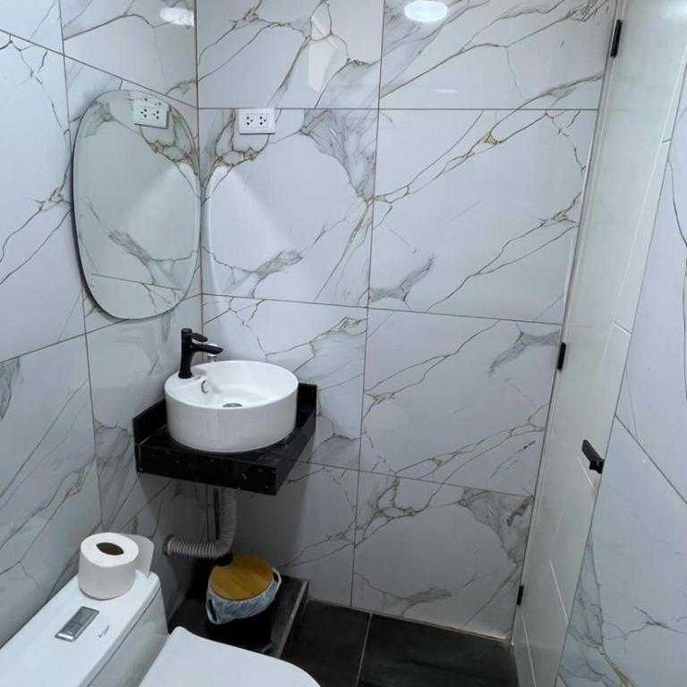 Acogedor Minidepartamento en 4 piso todo equipado - Apartamento de 1 dormitorio - 8