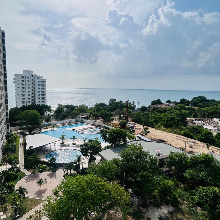 Condominio Santa Marina, Santa Marta, Frente al Mar - Three-Bedroom Apartment - 8