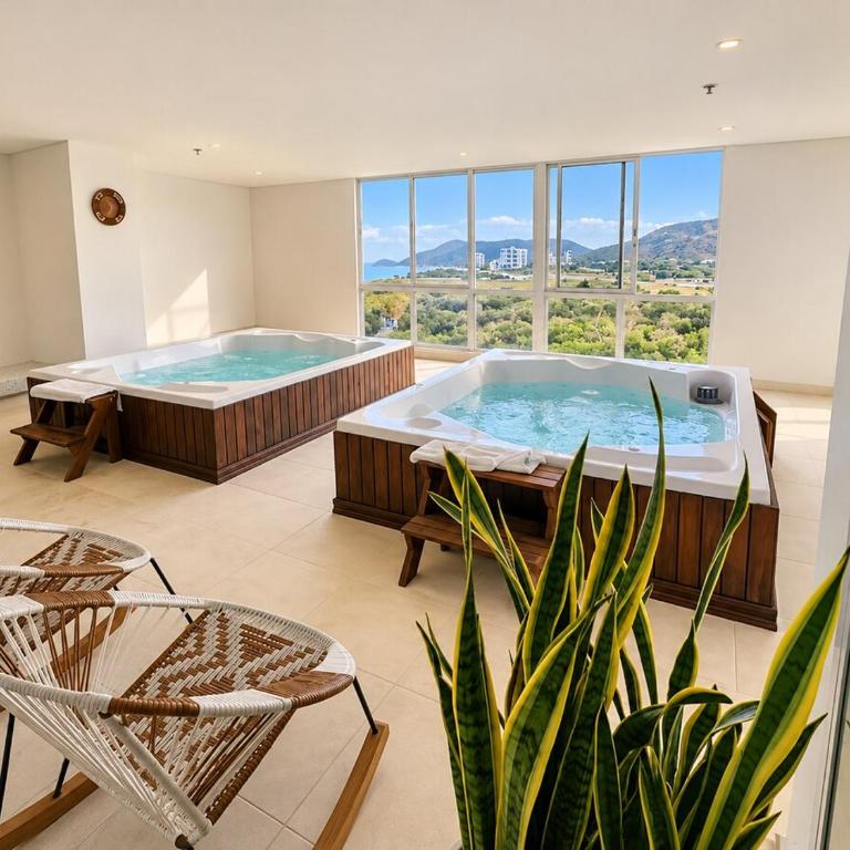 Premium Suite esquinera con jacuzzi, mar y montaña - Superior Suite with Sea View - 20