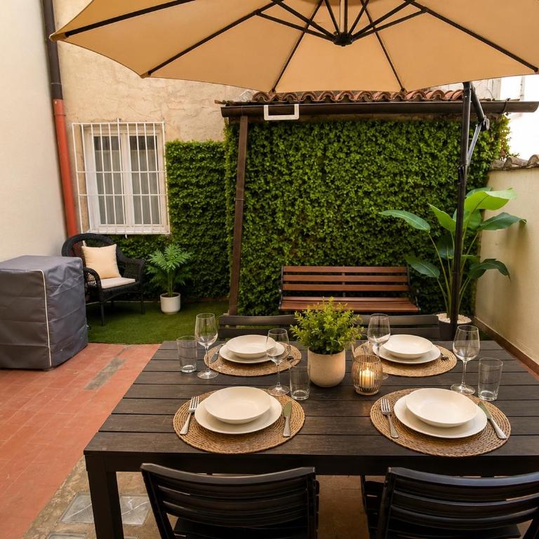 Santa Croce Home - 2BR - Private Courtyard - Two-Bedroom Apartment - 3