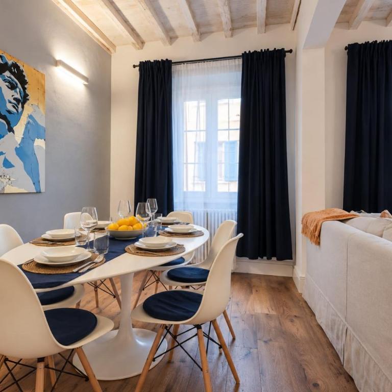The David Signature - Spacious 2BR & 2BA - 5 min to Duomo - Appartamento con 2 Camere da Letto - 12