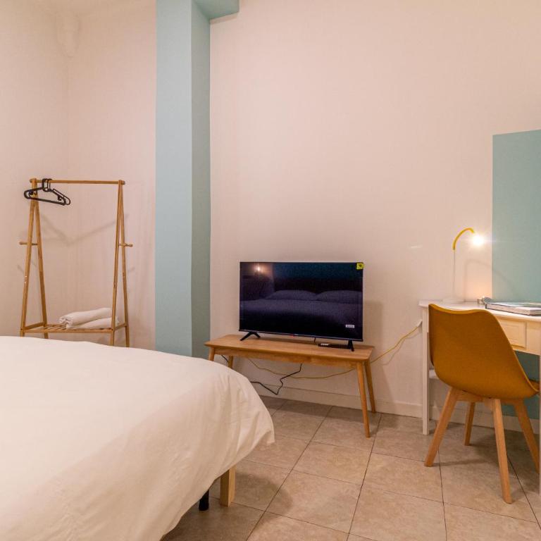 Spacious 7-Guest Apartment In Central Bologna - Appartamento con 3 Camere da Letto - 8