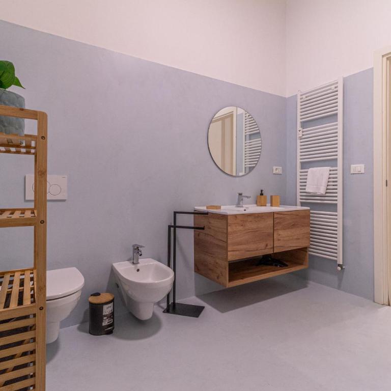 Spacious 7-Guest Apartment In Central Bologna - Appartamento con 3 Camere da Letto - 19