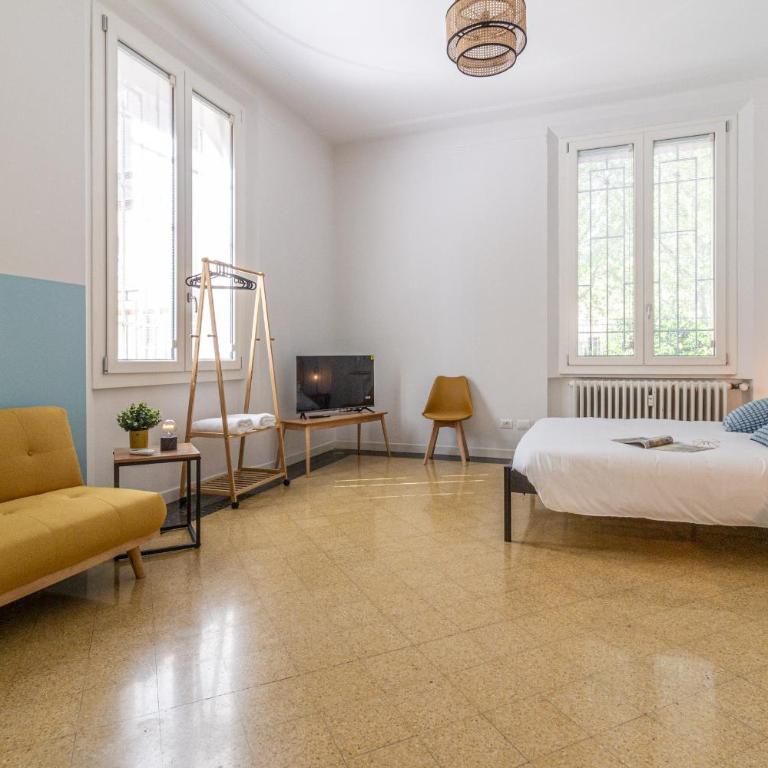 Spacious 7-Guest Apartment In Central Bologna - Appartamento con 3 Camere da Letto - 35