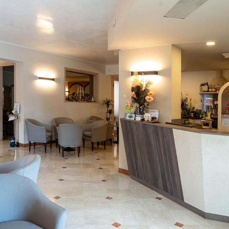 Hotel GARDENIA & Villa CHARME Adults Friendly 4Star service - Camera Comfort Matrimoniale/Doppia con Letti Singoli - 1