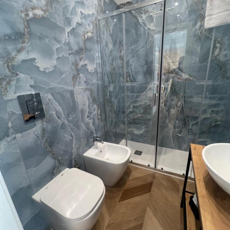 Nika Partenope Rooms - Camera Matrimoniale con Bagno Privato - 7