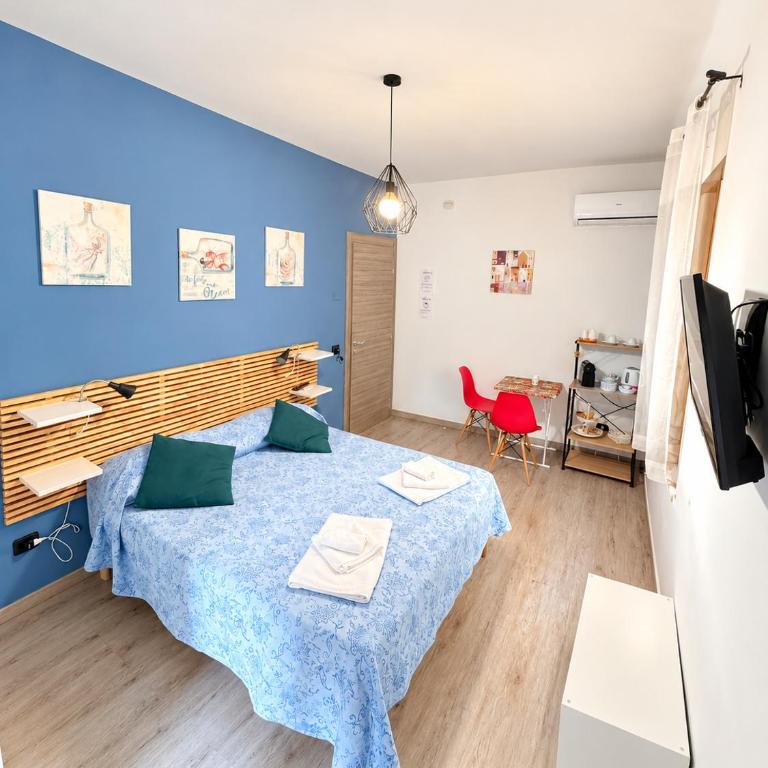 B&B Home Visit - Camera Matrimoniale con Bagno Privato - 2