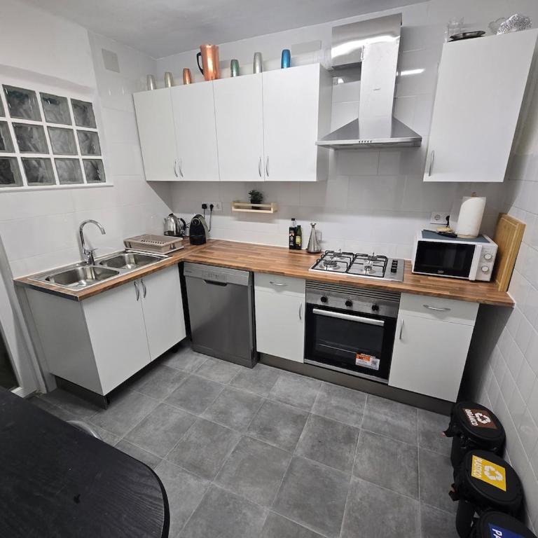 Apartment in the Mediterranean port of Cambrils - Appartement - 2