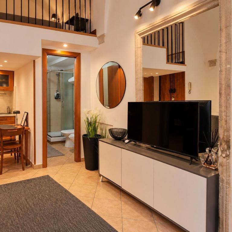 Loft degli Specchi Historic Center of Rome - One-Bedroom Apartment - 13