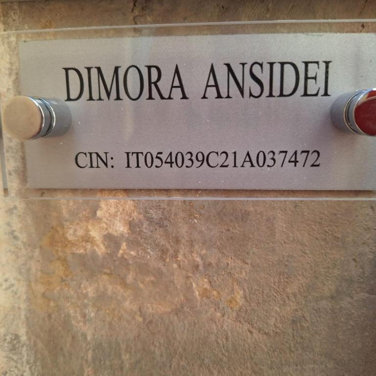 Dimora Ansidei - Appartamento con 2 Camere da Letto e Terrazza - 2