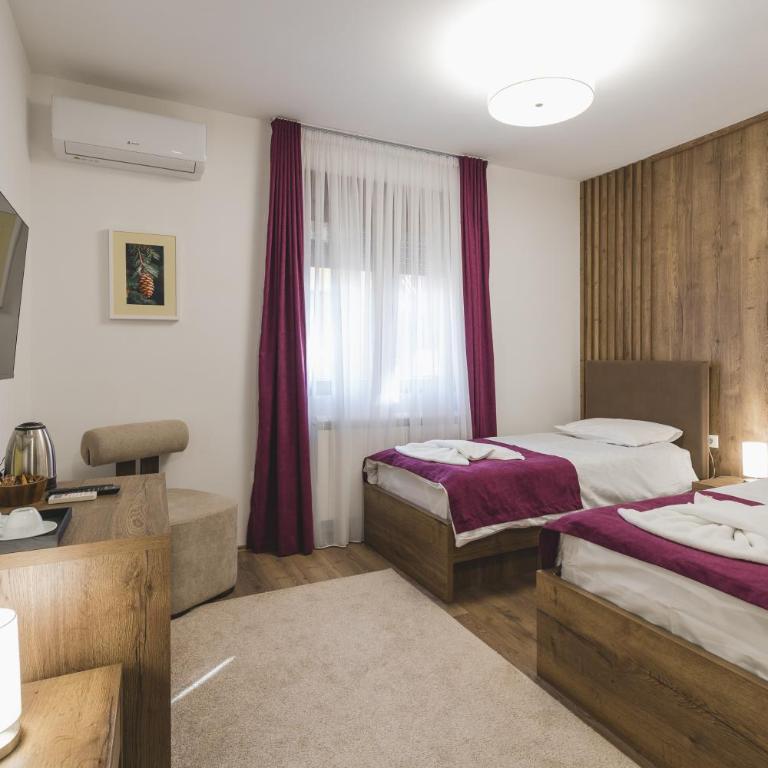 Borovnica Sweet Apartments - Niskobudžetna Dvokrevetna Soba sa Zasebnim Krevetima - 9