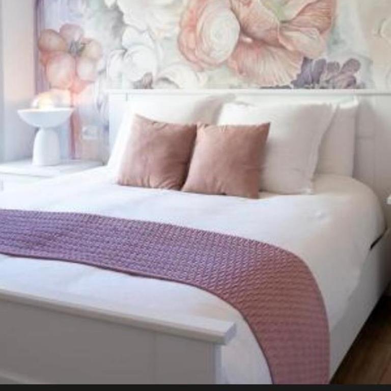 residence Como, roses suite 2, free private parking - One-Bedroom Apartment - 5