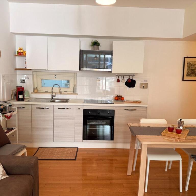 Trastevere studio with a Terrace Smart TV and AC - Monolocale con Terrazza - 21