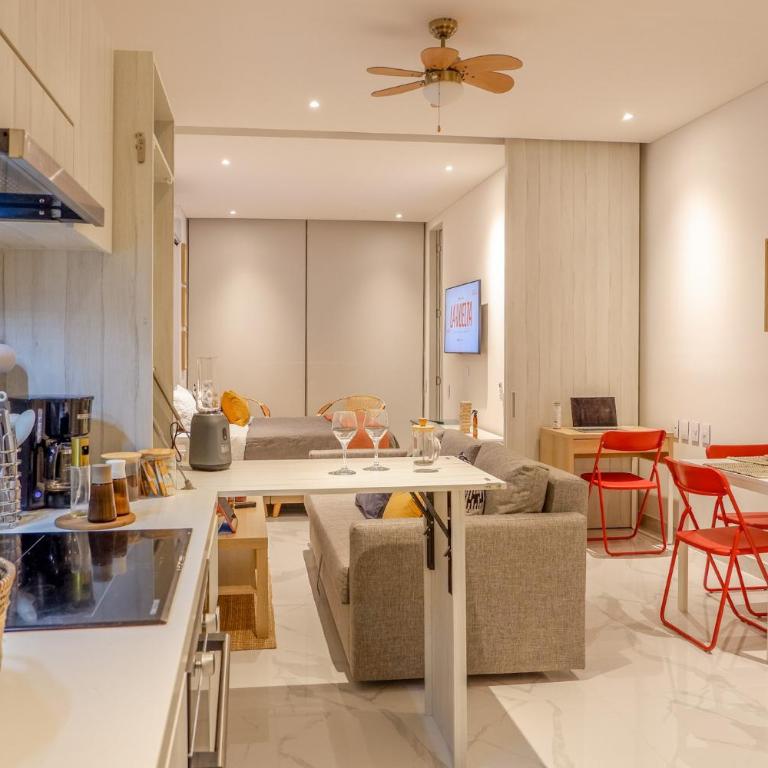Modern loft 100 steps from Bello Horizonte Beach - One-Bedroom Apartment with Balcony and Sea View - 6
