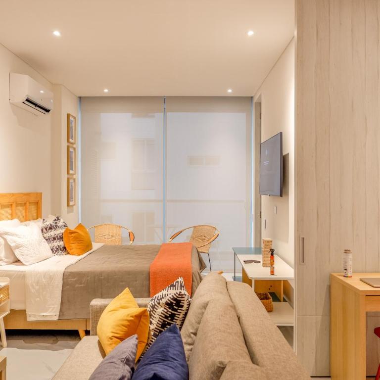 Modern loft 100 steps from Bello Horizonte Beach - One-Bedroom Apartment with Balcony and Sea View - 5