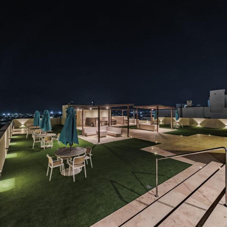 Modern loft 100 steps from Bello Horizonte Beach - One-Bedroom Apartment with Balcony and Sea View - 41