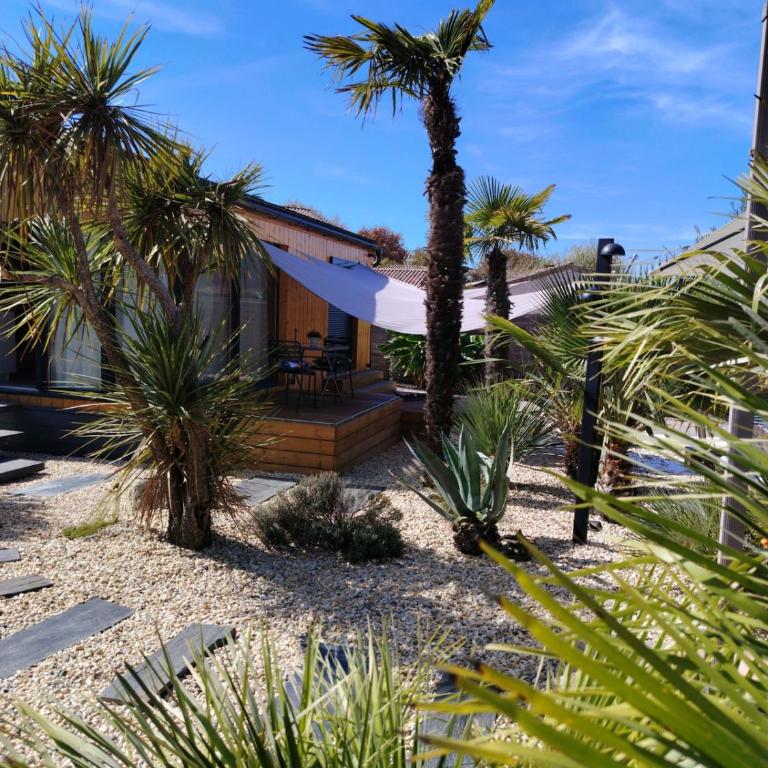 Chalet Le Clos Exotique - One-Bedroom Chalet - 41