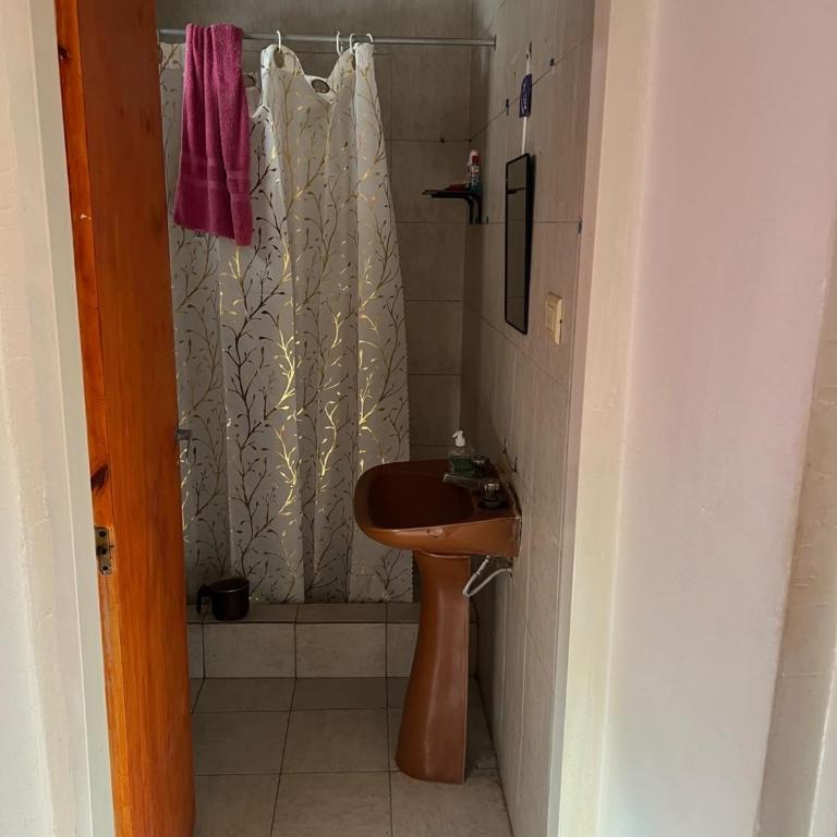 Alojamiento para cuatro personas en La Plata - Casa de 2 dormitorios - 1